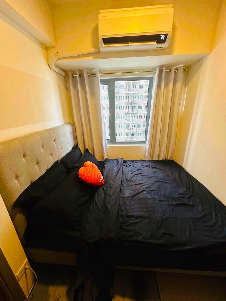 25k‼️ 25k‼️ 25k only inclusive Condo Dues - photo 1
