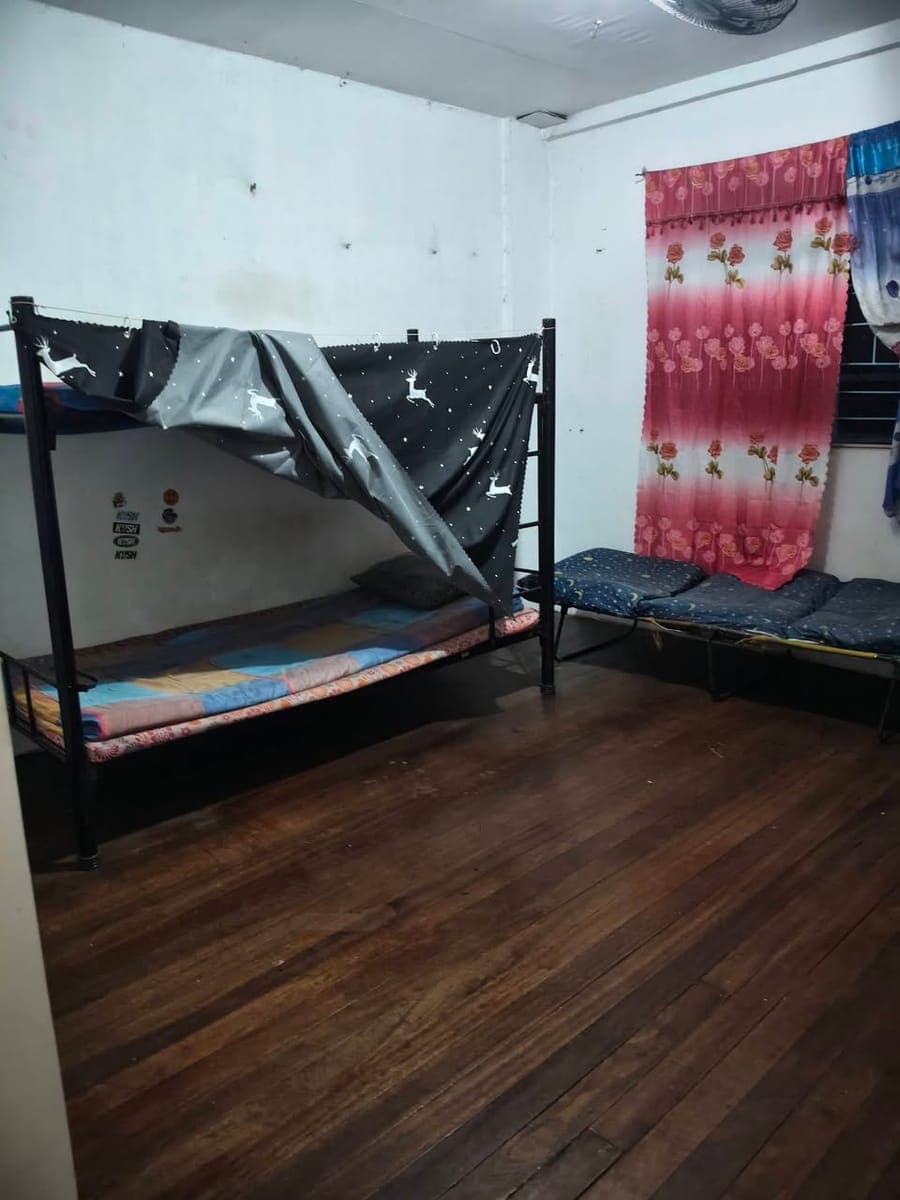 BEDSPACE  ROOM FOR RENT - photo 2