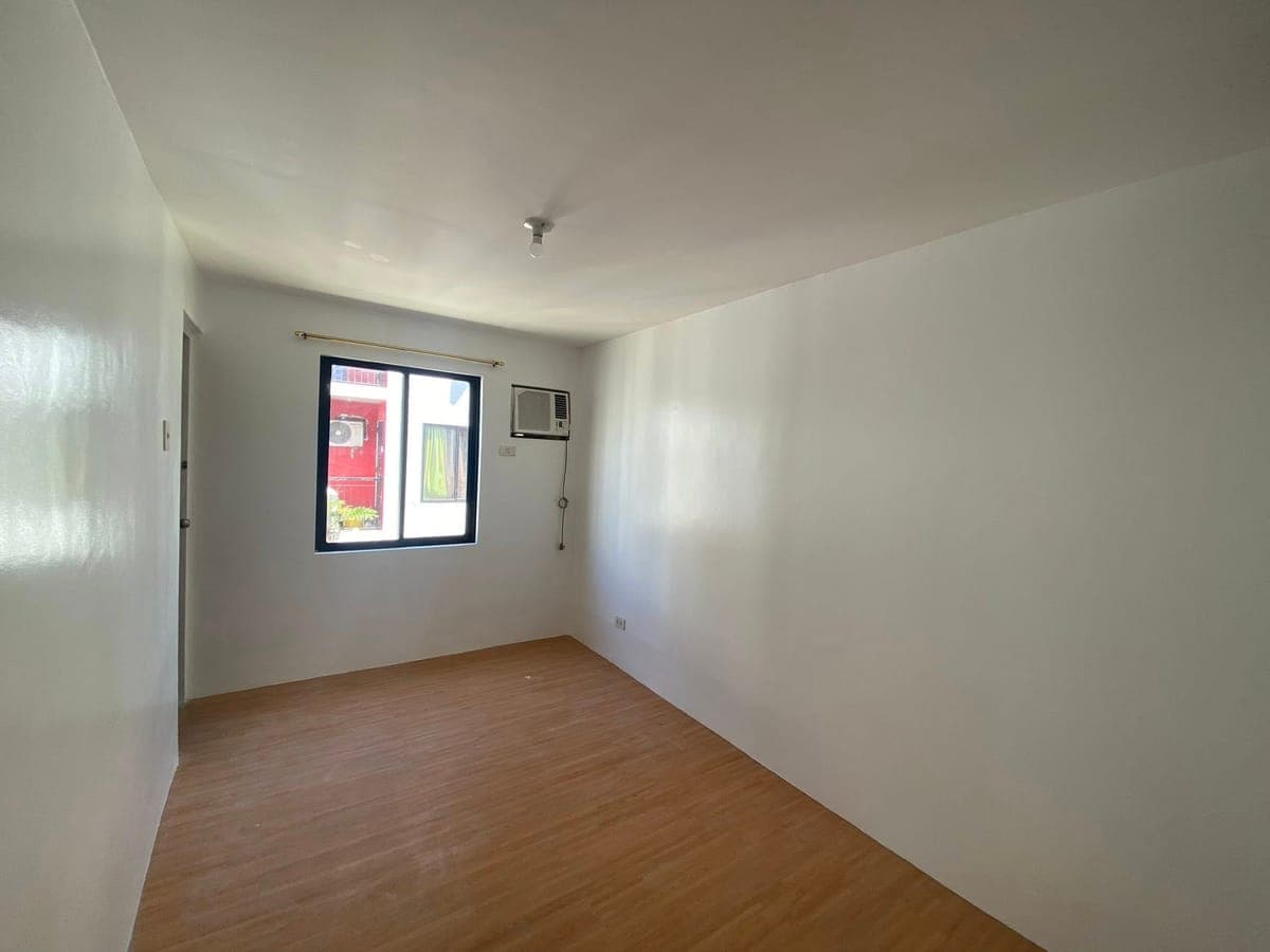 2bedroom condo for RENT - photo 1