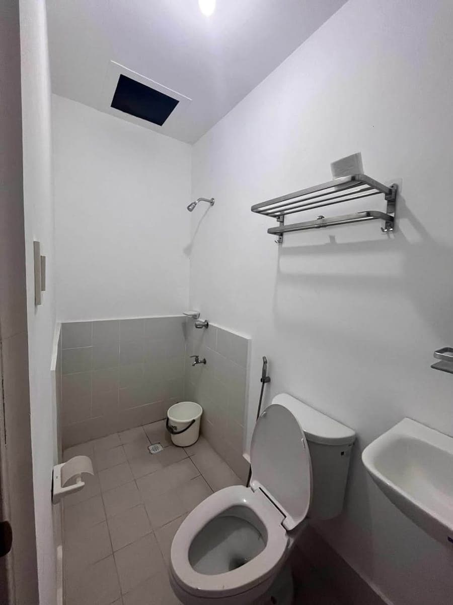 HOUSE FOR RENT - photo 4