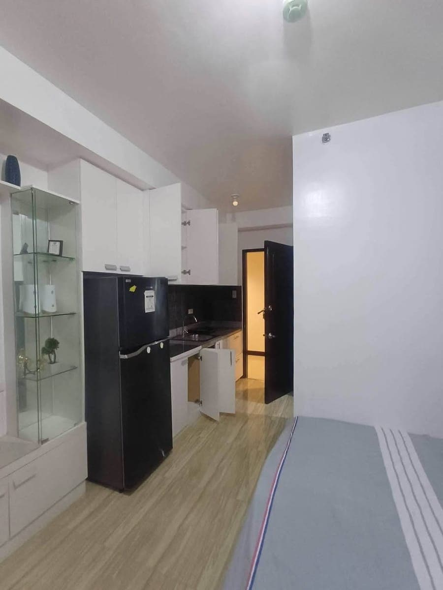 Studio Type Condo For Rent - photo 4
