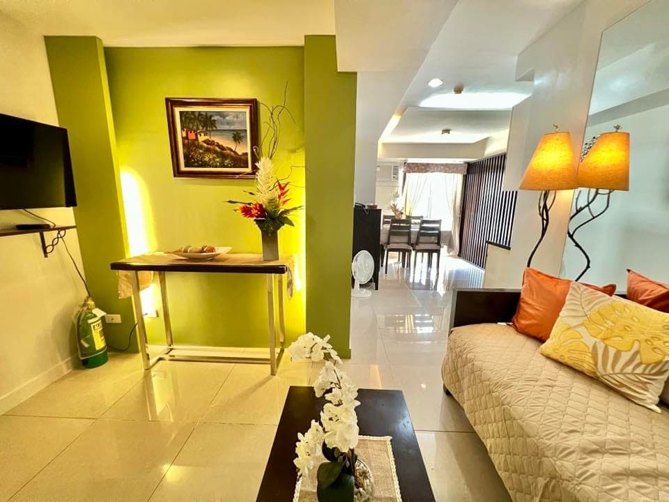 1BR FURNISHED UNIT across Sugbo Mercado it park and 2mins walk to Ayala central bloc - photo 5