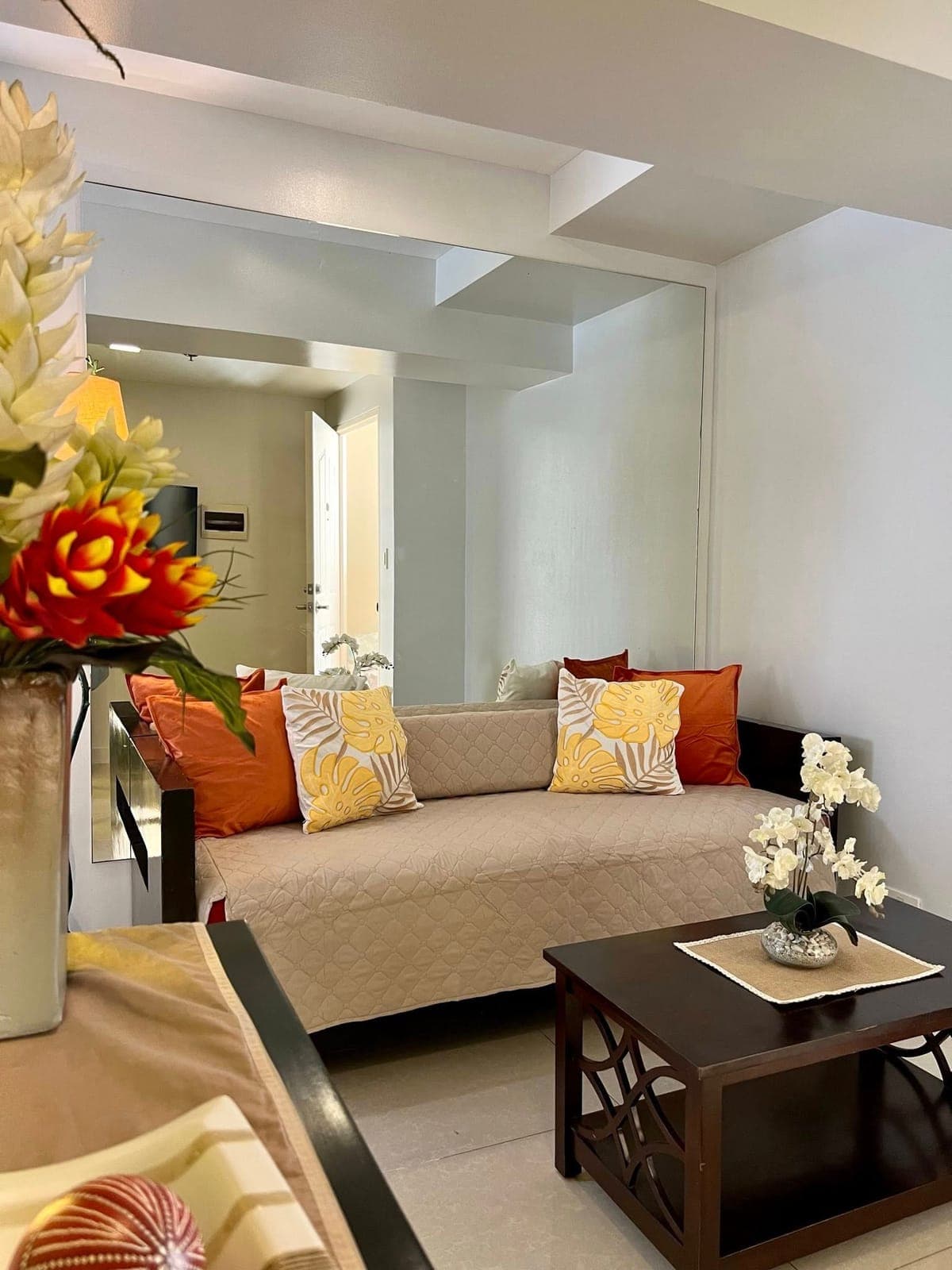 1BR FURNISHED UNIT across Sugbo Mercado it park and 2mins walk to Ayala central bloc - photo 8