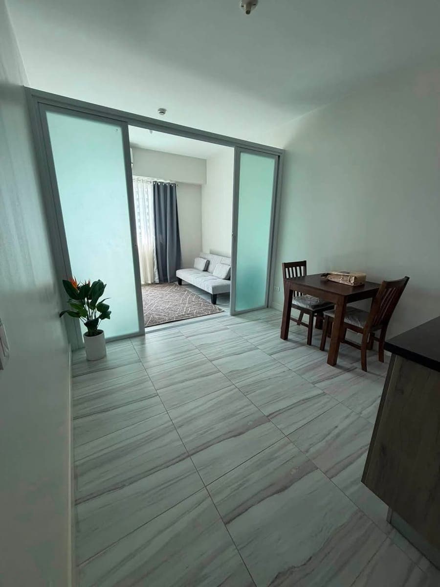 FOR RENT – Fully Furnished 1-Bedroom Condo - photo 2
