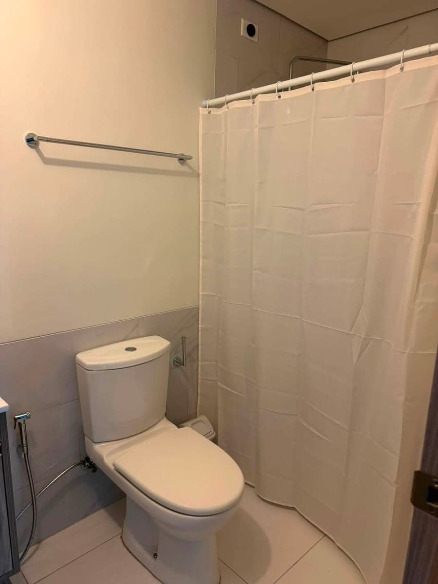 FOR RENT – Fully Furnished 1-Bedroom Condo - photo 5