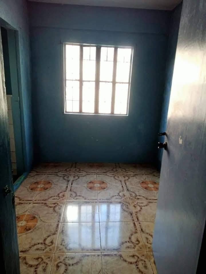 House for rent 4300 per month with 1br .. 70 per cubic sa tubig .. 22per cubic sa ilaw .. available... - photo 1