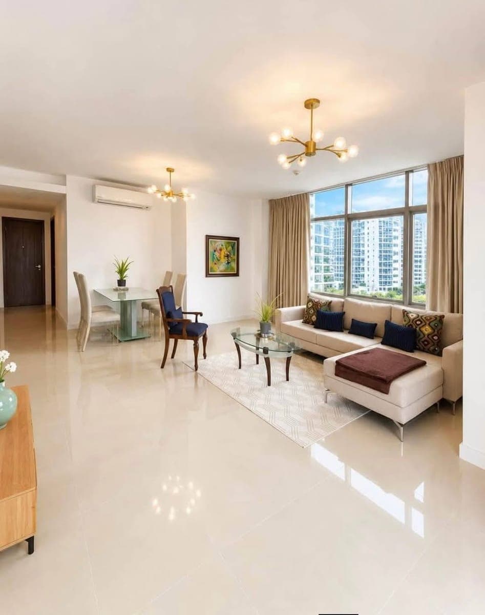 FOR LEASE/RENT in West Gallery Place, BGC near Terra Park - photo 1
