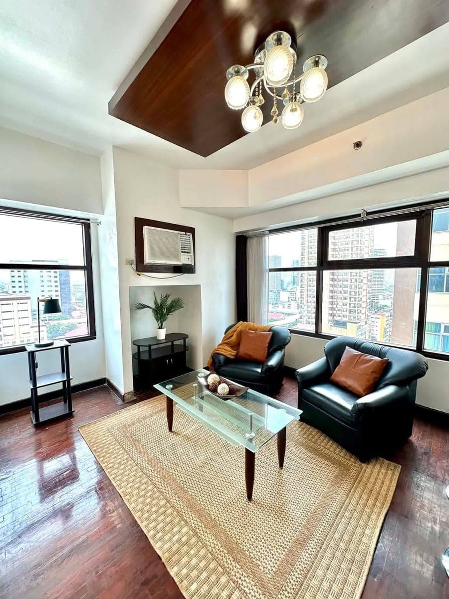 Robinson’s Adriatico Residences - photo 1