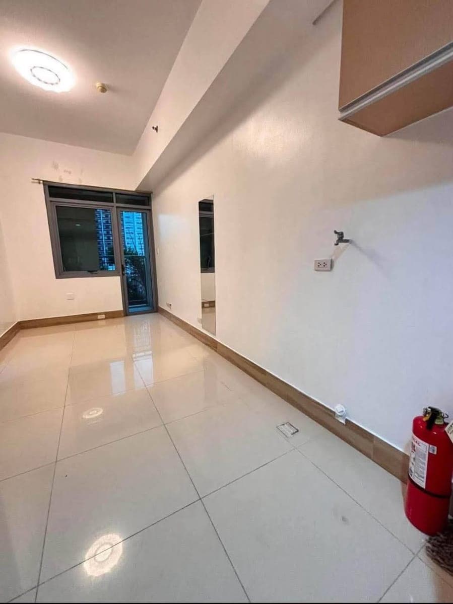 Park West BGC for Rent - photo 1