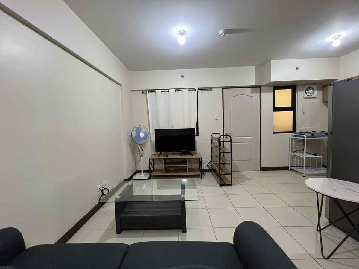 **FOR RENT|** FULLY FURNISHED 2-BEDROOM CONDO WITH BALCONY AT IVORY WOOD RESIDENCES - photo 3