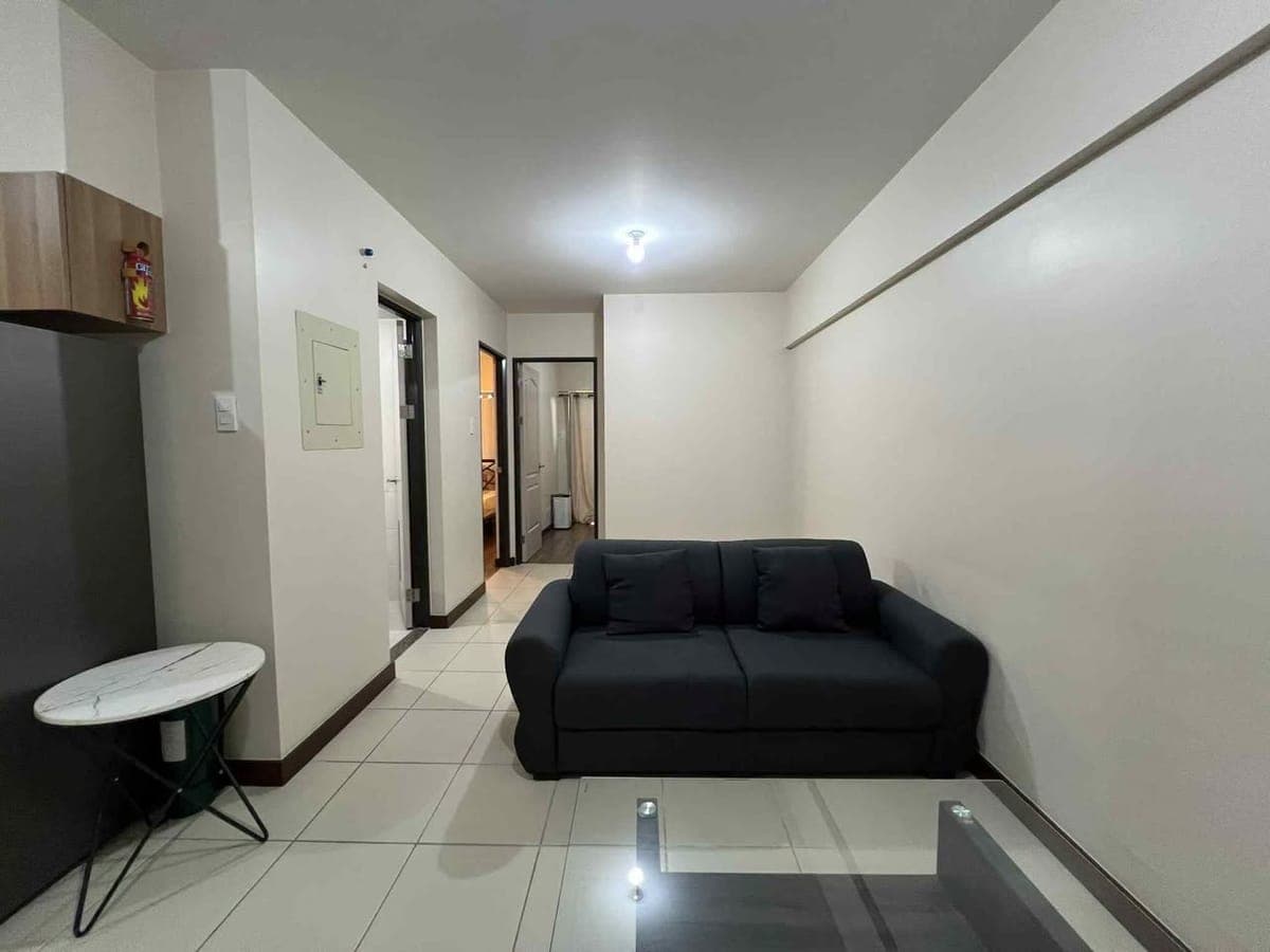 **FOR RENT|** FULLY FURNISHED 2-BEDROOM CONDO WITH BALCONY AT IVORY WOOD RESIDENCES - photo 4