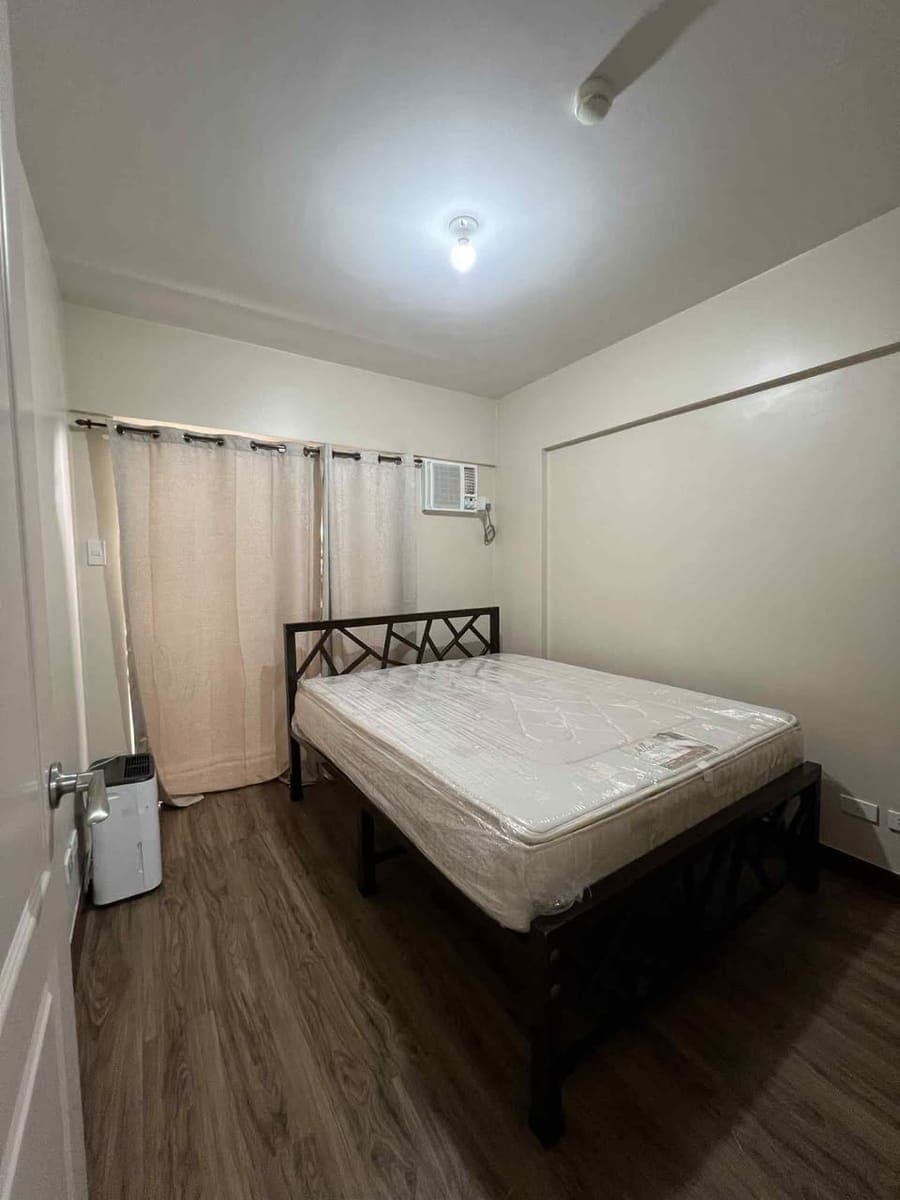 **FOR RENT|** FULLY FURNISHED 2-BEDROOM CONDO WITH BALCONY AT IVORY WOOD RESIDENCES - photo 5