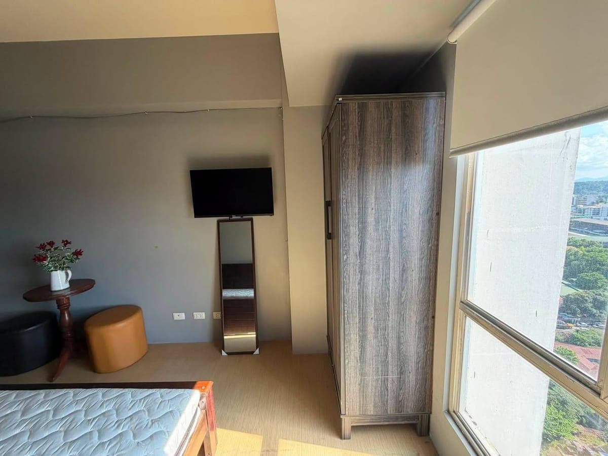 CONDO FOR RENT – Centrio Tower - photo 4