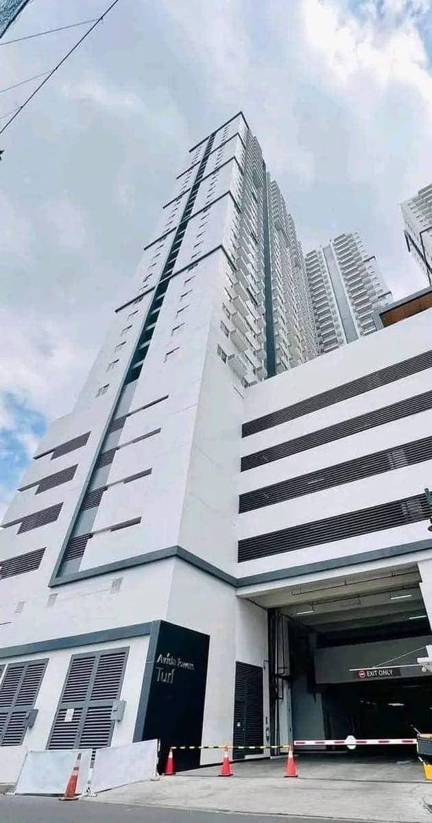 𝐅𝐎𝐑 𝐑𝐄𝐍𝐓 One Bedroom Condo in Avida Towers Turf BGC - photo 1