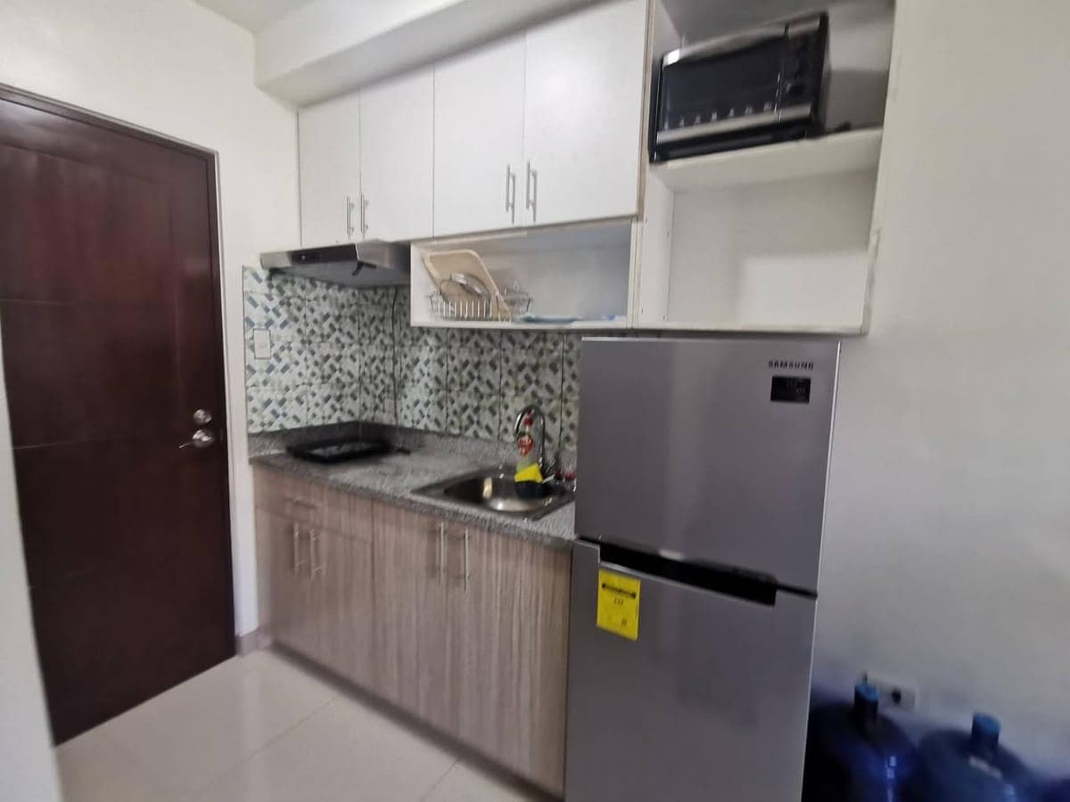 Casamira tower labangon for rent - photo 1