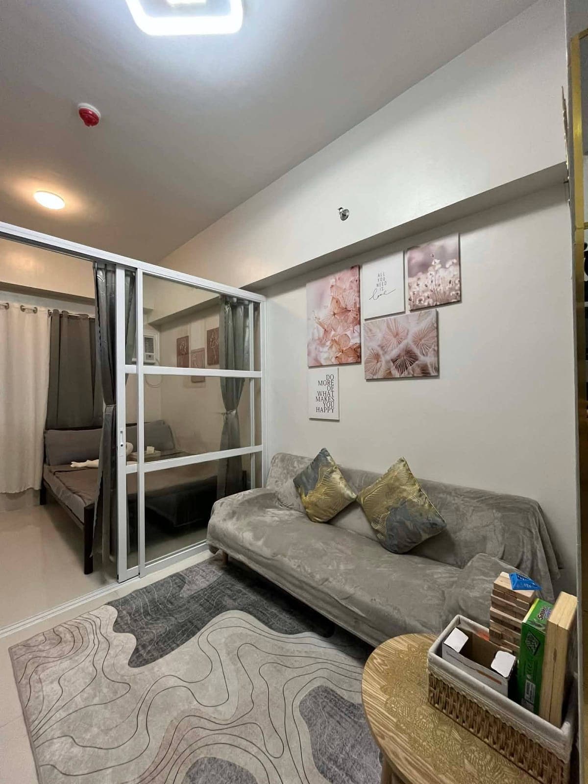 DL 🏢 FOR RENT | 1BR with Balcony – Primeworld Mactan - photo 7