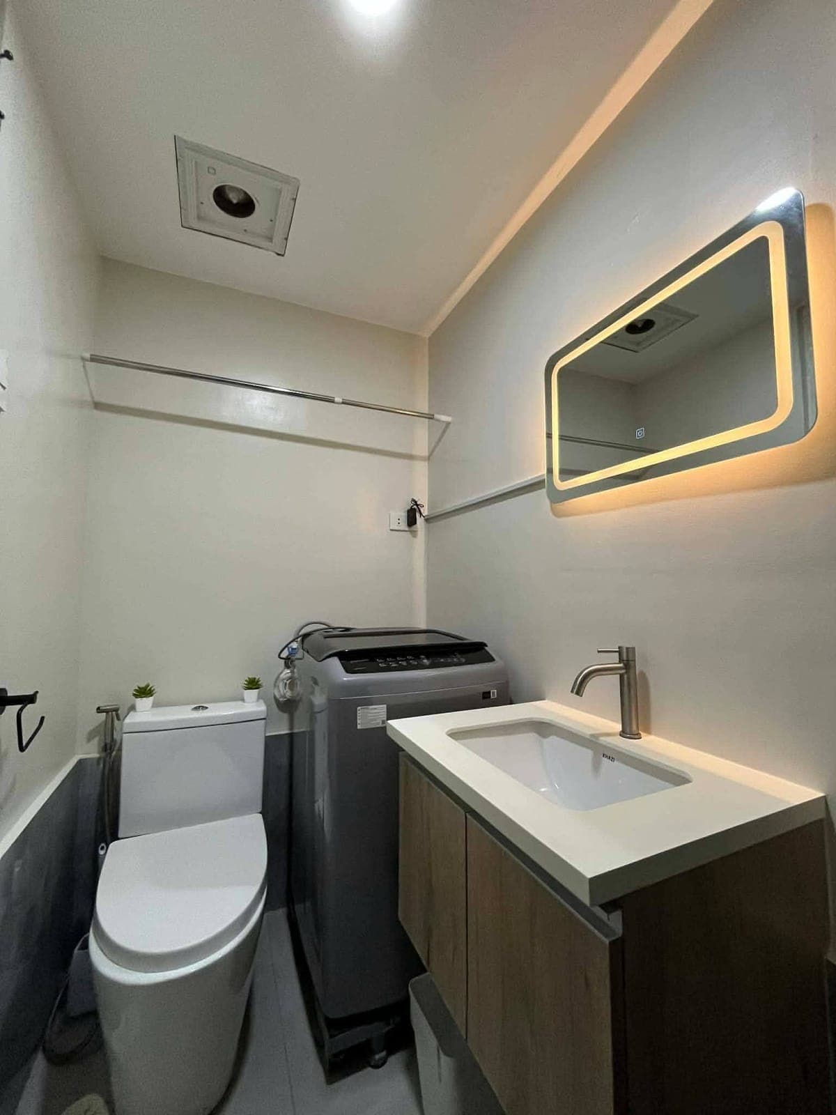 DL 🏢 FOR RENT | 1BR with Balcony – Primeworld Mactan - photo 10