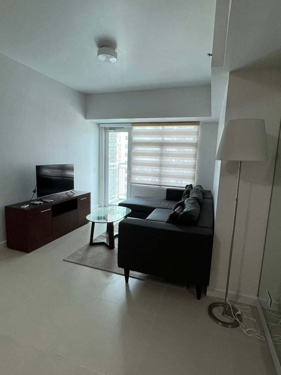FOR RENT - photo 2