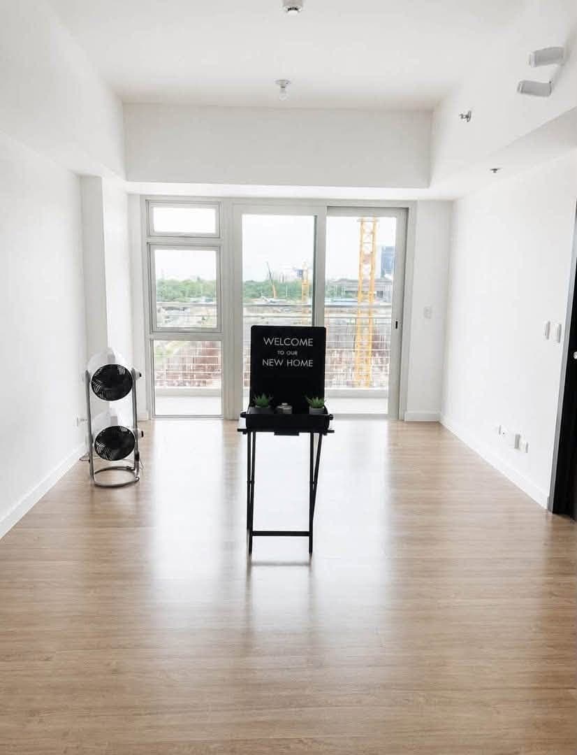 FOR RENT: THE VERANDA 1 BEDROOM - photo 1