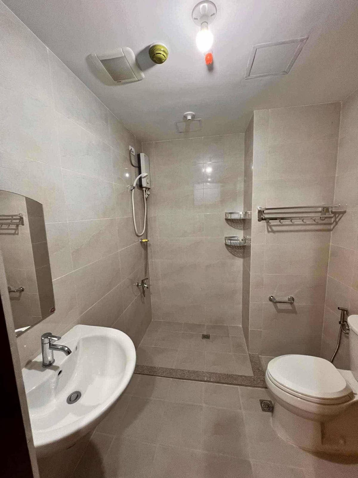 FOR RENT: Fully Furnished Studio Unit at Mivela Garden Residences - photo 6