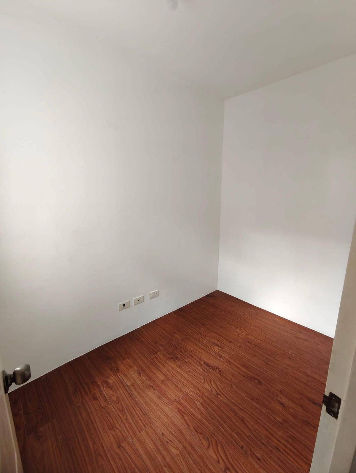 CAPITOL CEBU CITY: 2BR FAMILY HOME AWAITS! 🏠 - photo 1