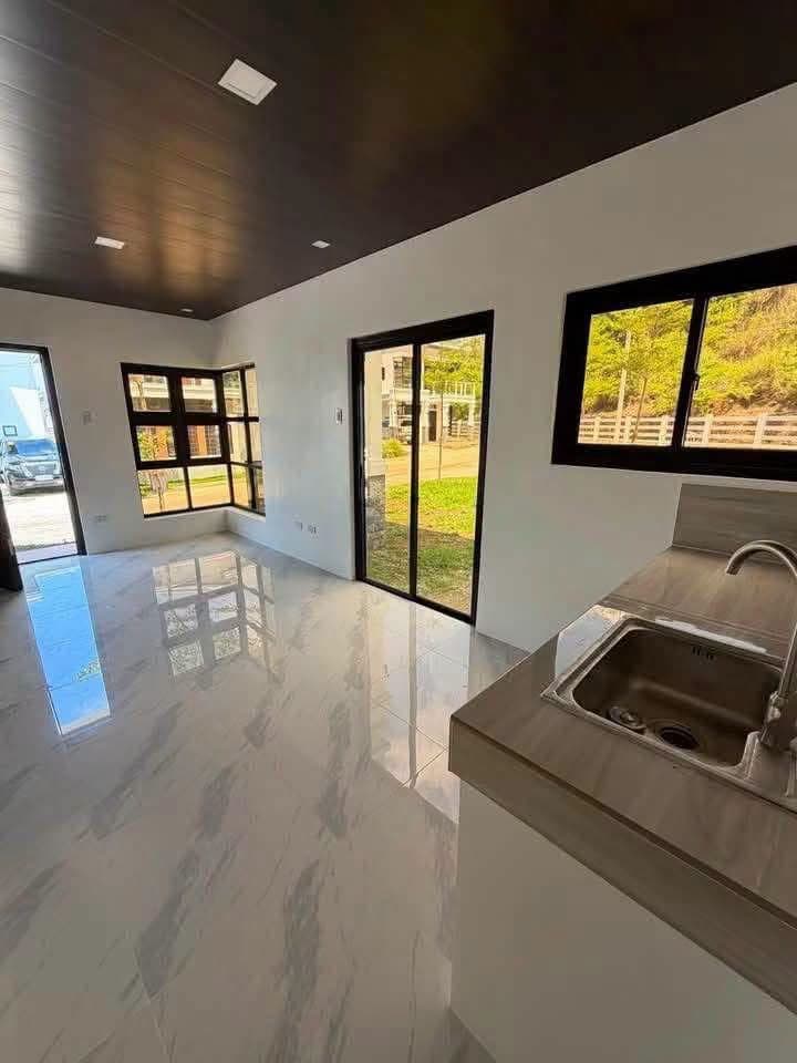 Rent this brand new Ignatius Enclave house🏡 - photo 3