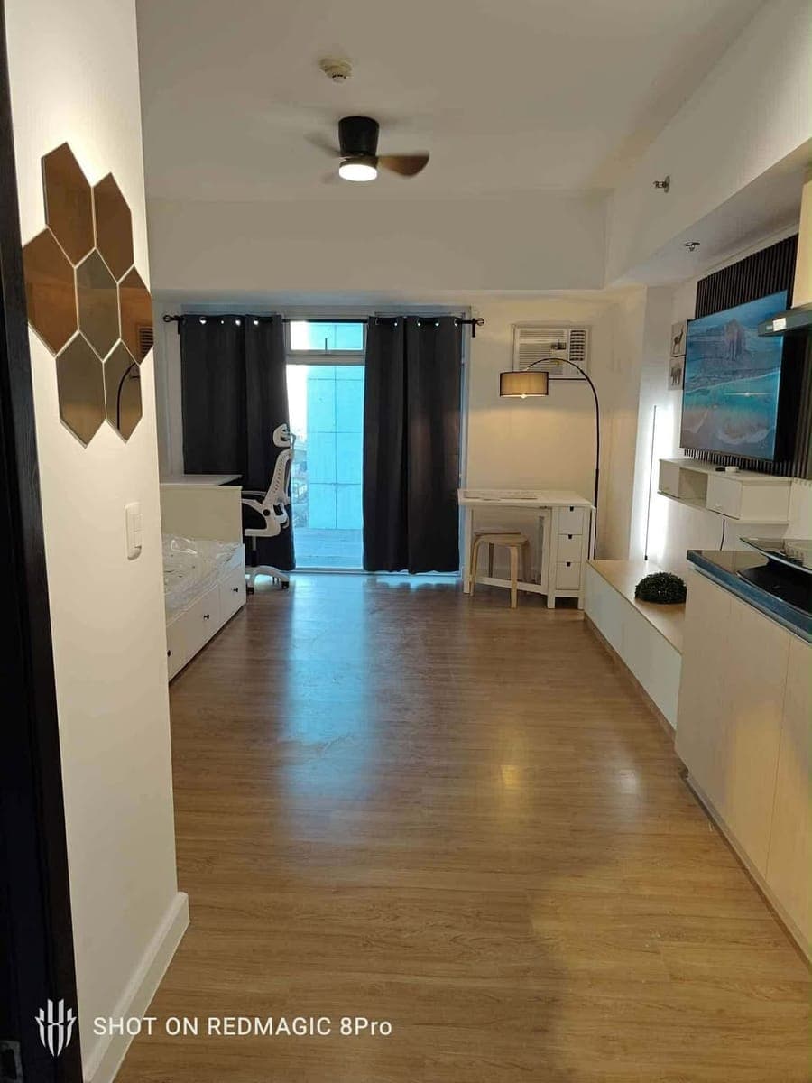 FOR RENT : THE VERANDA STUDIO UNIT - photo 1