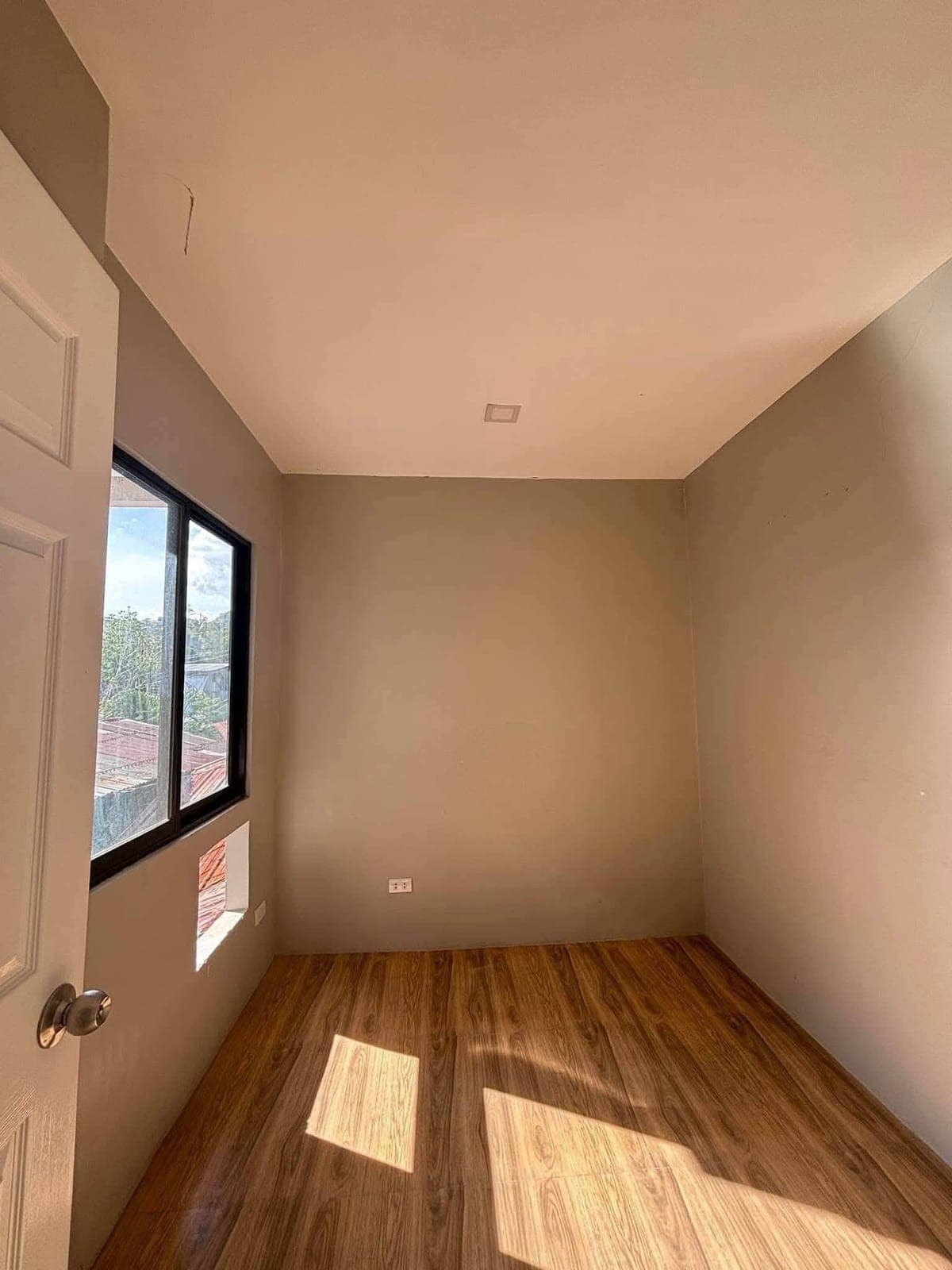 📣FOR RENT TOWNHOUSE in South Verdana📣 - photo 2