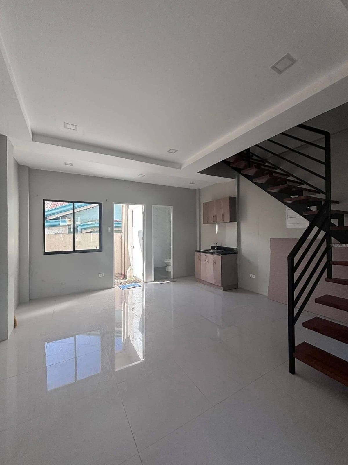 📣FOR RENT TOWNHOUSE in South Verdana📣 - photo 6