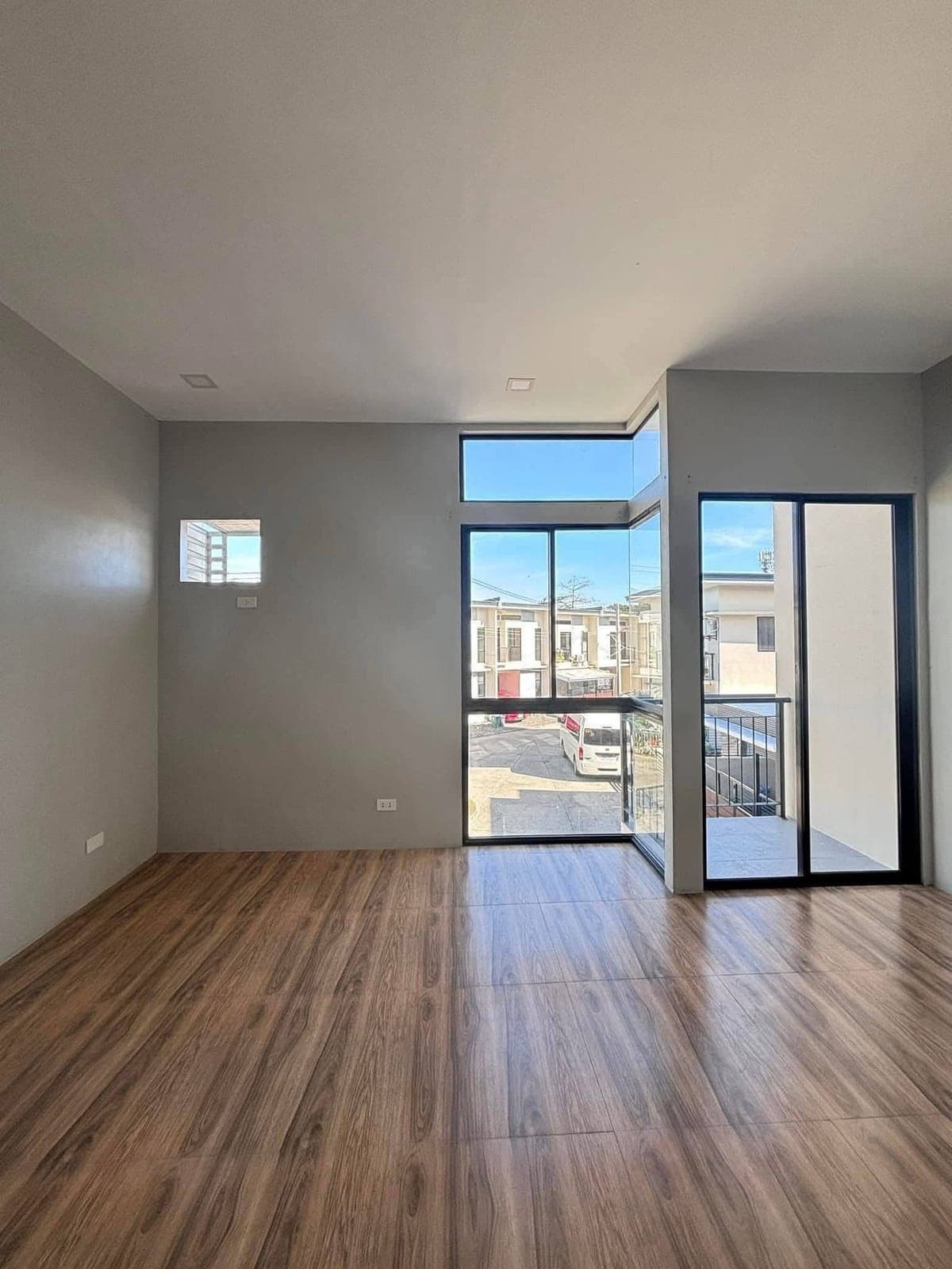 📣FOR RENT TOWNHOUSE in South Verdana📣 - photo 8