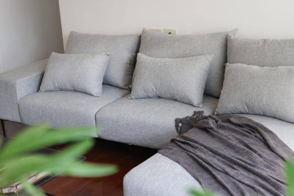 For Rent: 3 Bedroom Unit - photo 2