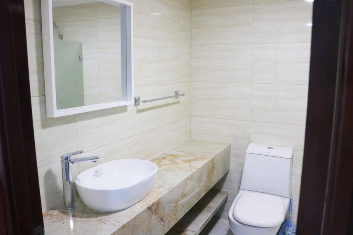 For Rent: 3 Bedroom Unit - photo 3