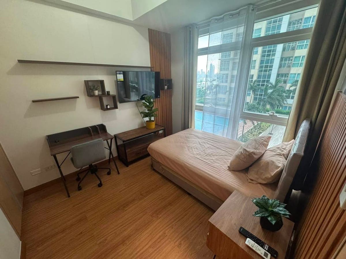 Stylish 1BR Fully Furnished Unit with Optional Parking | Park Avenue BGC - photo 5
