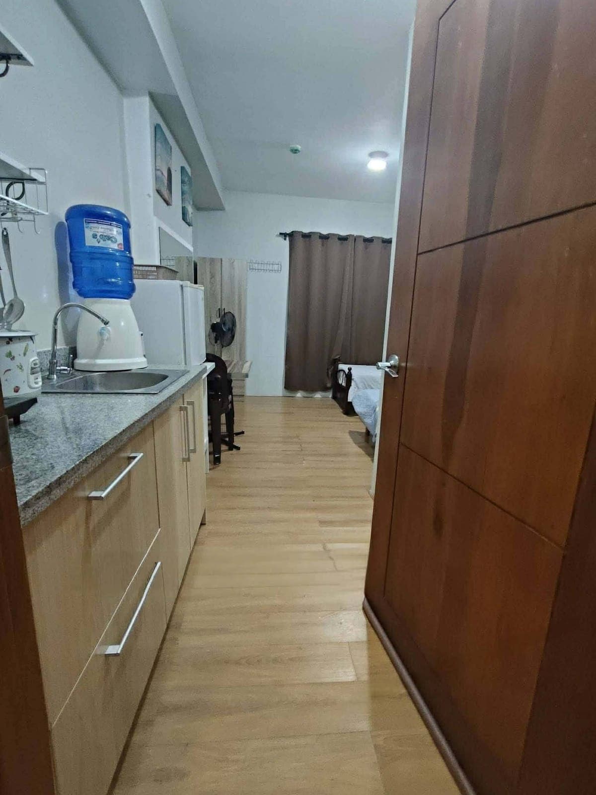 FOR RENT – Fully Furnished Studio - photo 6