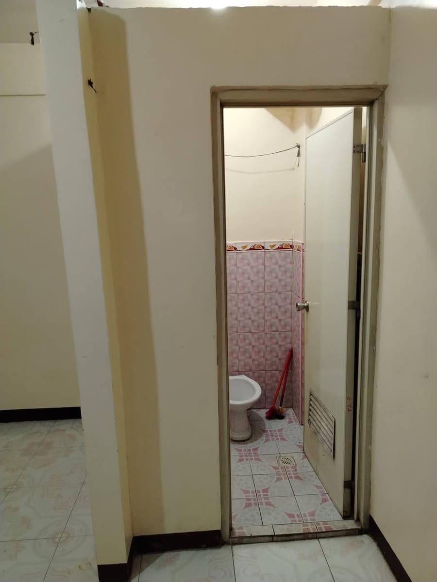 ROOM FOR RENT GOOD FOR 1 PERSON - photo 4