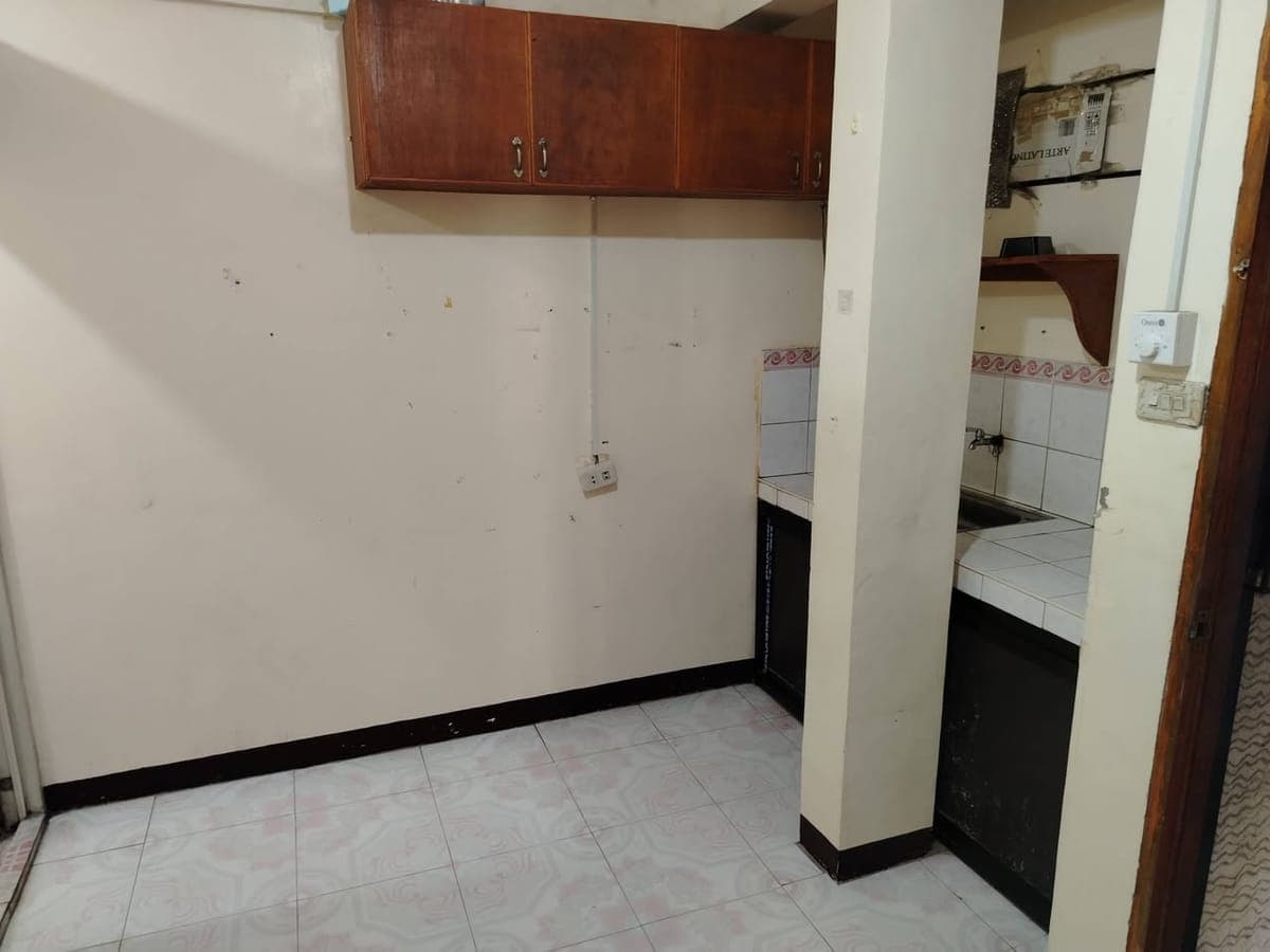 ROOM FOR RENT GOOD FOR 1 PERSON - photo 5