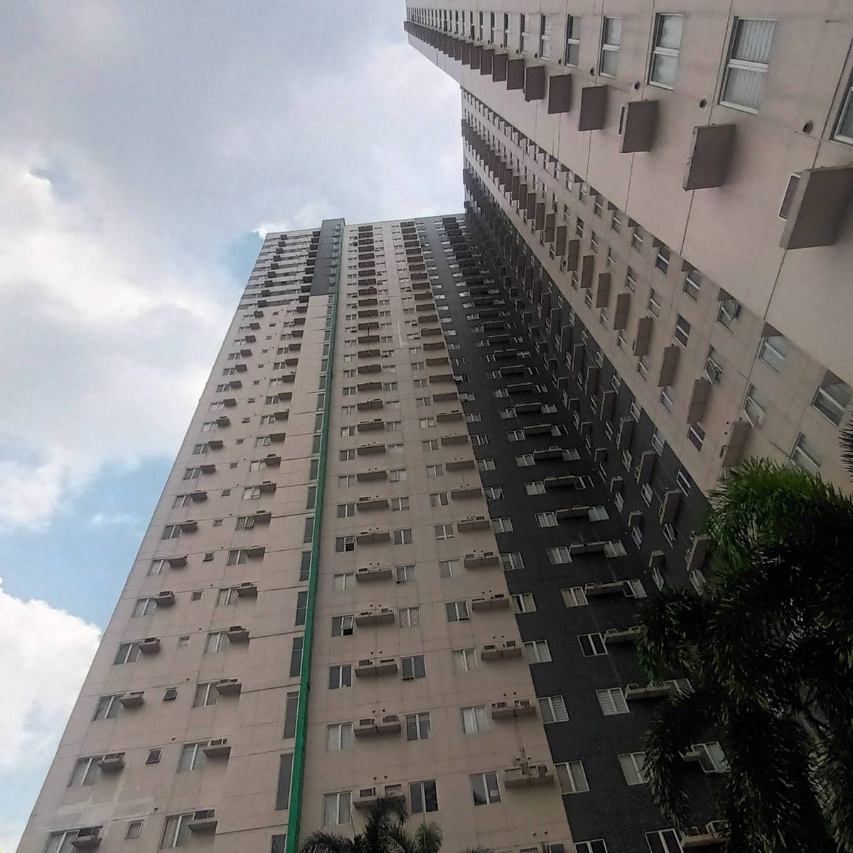 For Rent Studio unit ( 18.6 sq.meters ) - photo 4