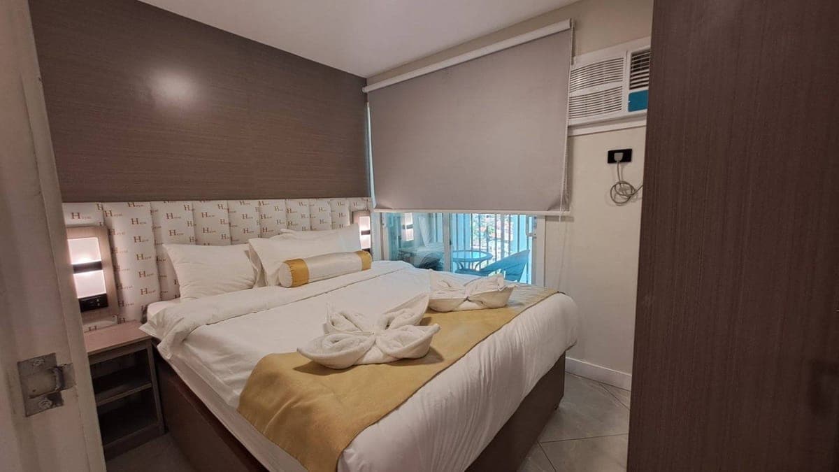 🏡 FOR RENT: 1-BEDROOM CONDO UNIT (FULLY FURNISHED) - photo 3