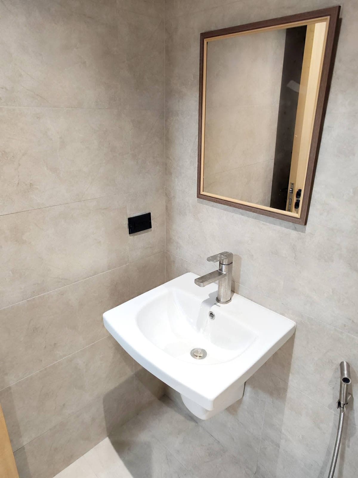 𝗙𝗢𝗥 𝗥𝗘𝗡𝗧 - photo 5