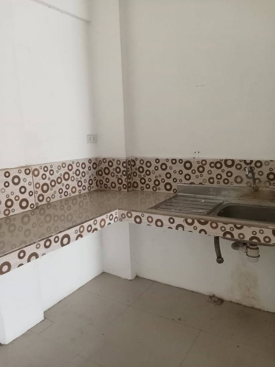 Rent P15k APOVEL Apartment - photo 1