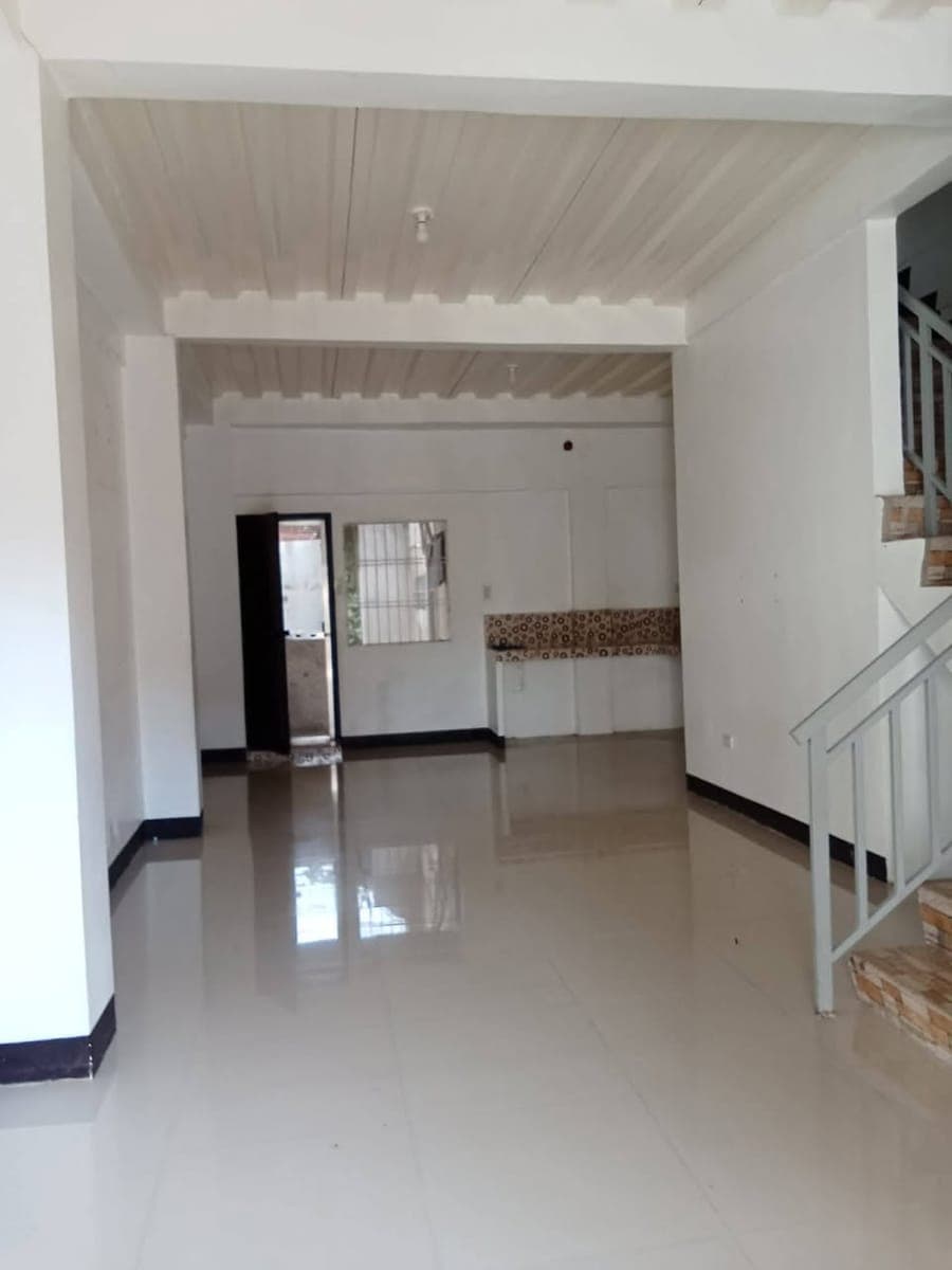 Rent P15k APOVEL Apartment - photo 4