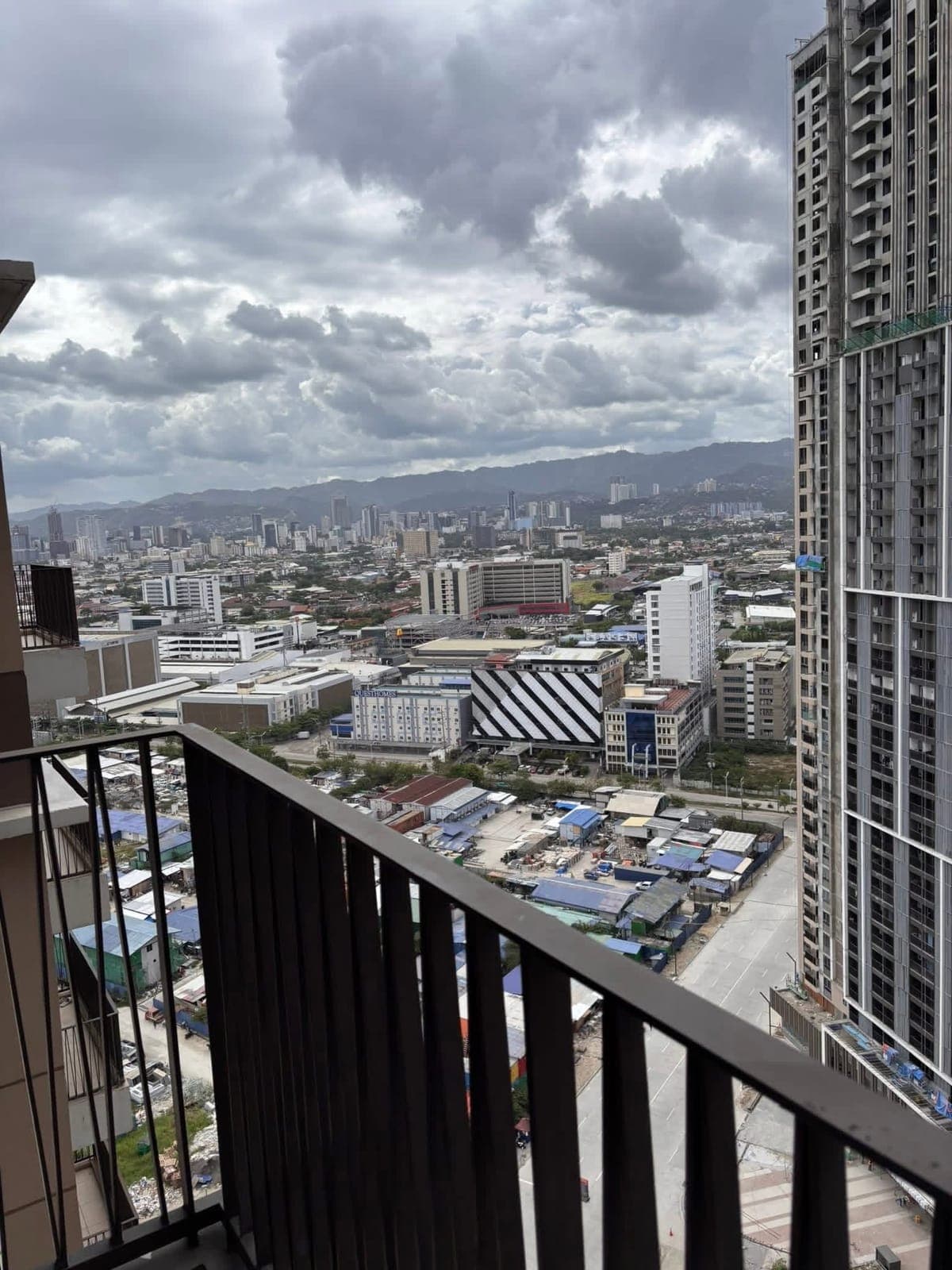 Mandani Bay 2 BR for only 48K/month - photo 10