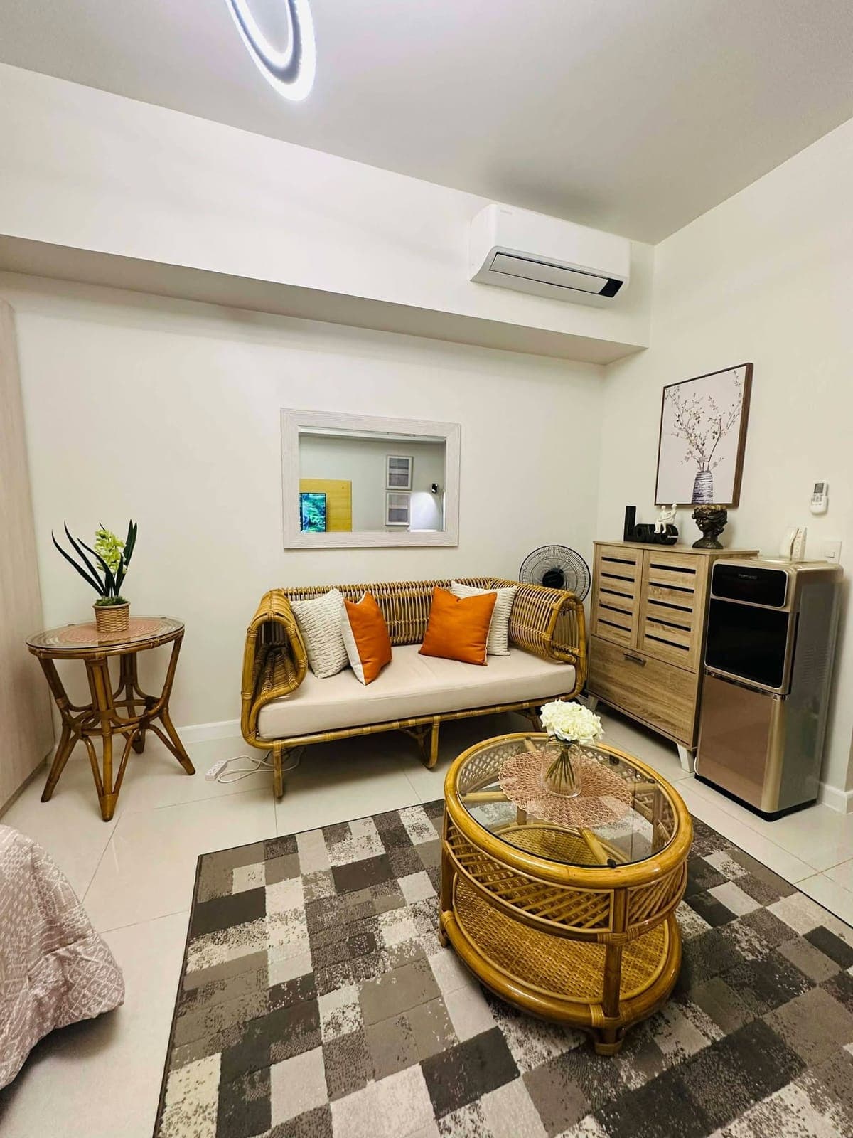 ✨BRAND NEW AND NEWLY FURNISHED STUDIO UNIT FOR RENT IN MANDANI BAY SUITES, NRA MANDAUE CITY - photo 2