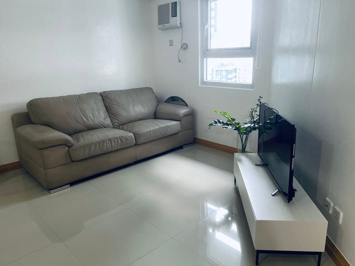 1BR, 50 sqm — Trion Towers, BGC — Fully Furnished — ₱37k/mo - photo 5