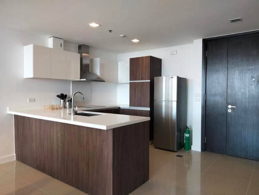 👋Condo Unit for lease! - photo 5