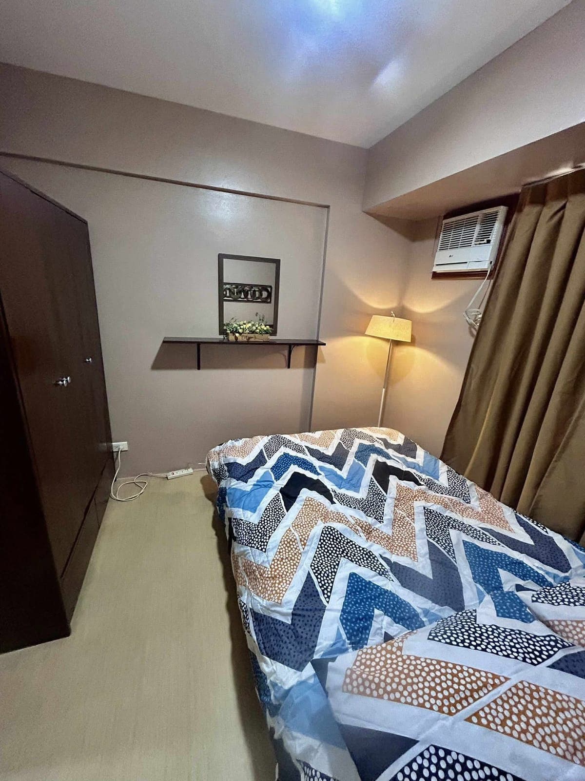 Fully Furnished 1 Bedroom Unit Avida Tower 2 - photo 6