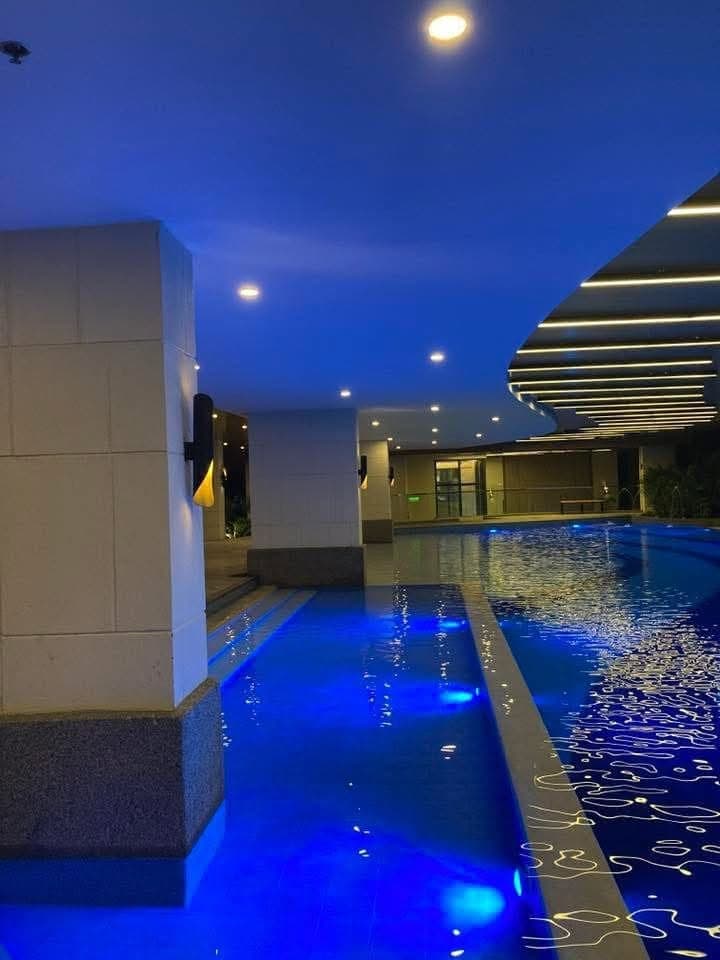 OWNER POST | 2BR WITH BALCONY SEMI FURNISHED CONDO FOR RENT - FACING ECO PARK I PET FRIENDLY - photo 5
