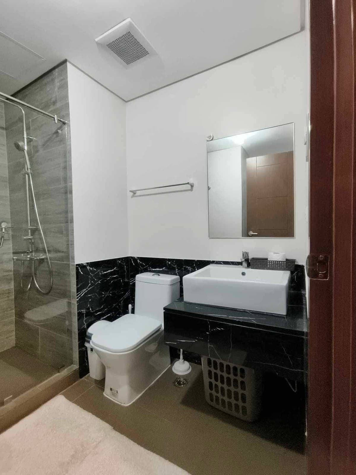 Cebu Condo For Rent in Galleria Residences Cebu City - photo 3