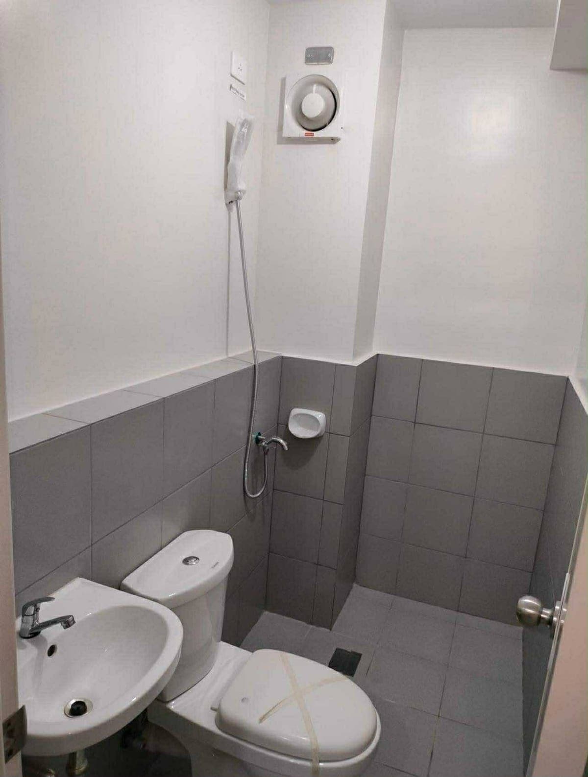 2 BEDROOM CONDO FOR RENT IN BANILAD MANDAUE CITY‼️ - photo 3
