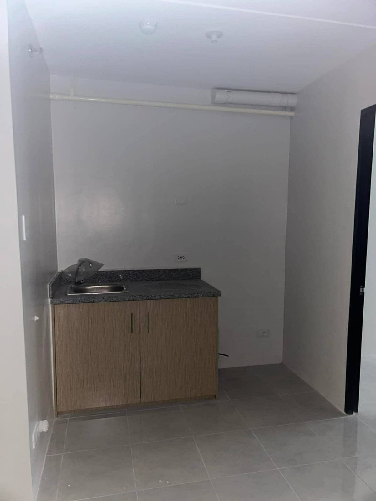 2 BEDROOM CONDO FOR RENT IN BANILAD MANDAUE CITY‼️ - photo 6
